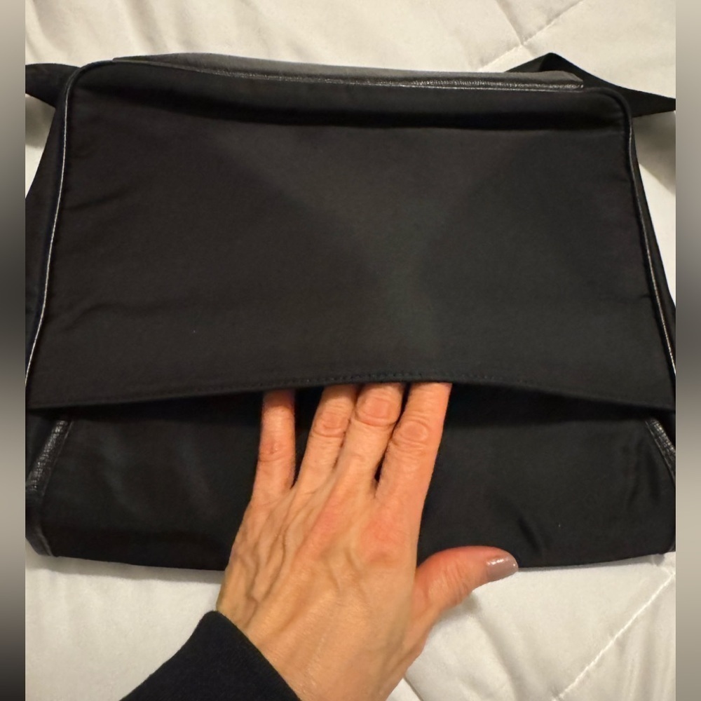 Ports 1961 Black Messenger Bag - Picture 6 of 8